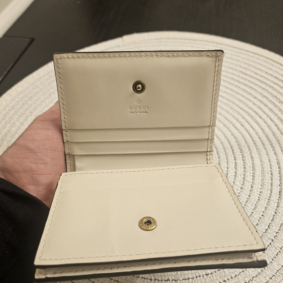 🍒 Gucci GG Embossed Cherry Card Holder / Small Wallet 🍒💎 Crystal Cherry - Picture 7 of 10